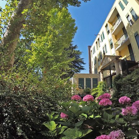 Hotel Salus Salice Terme Bagian luar foto