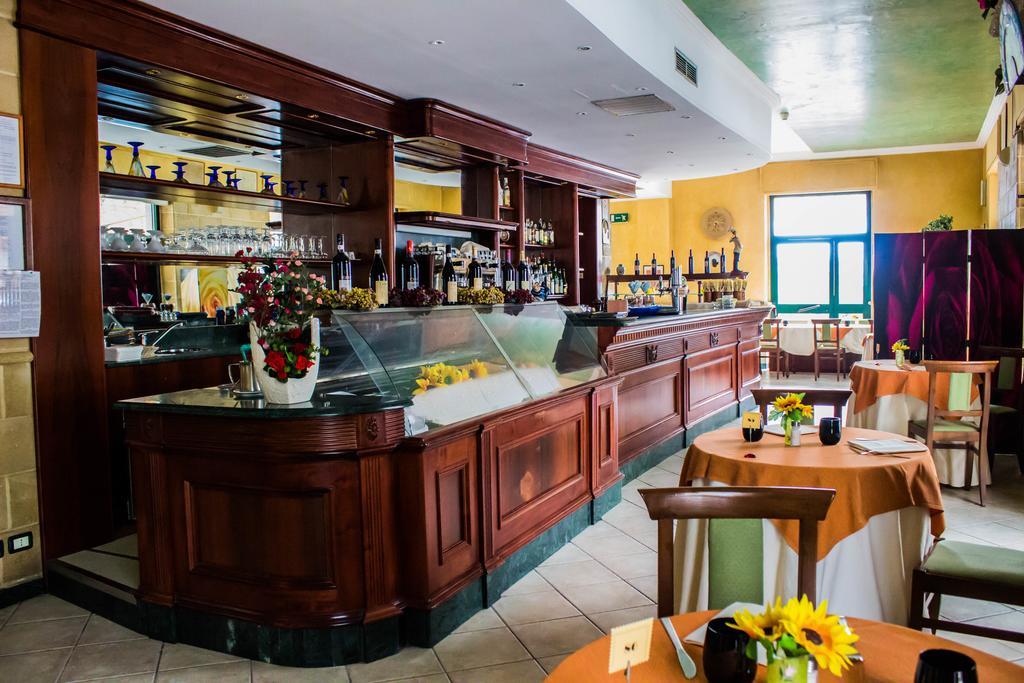 Hotel Salus Salice Terme Bagian luar foto