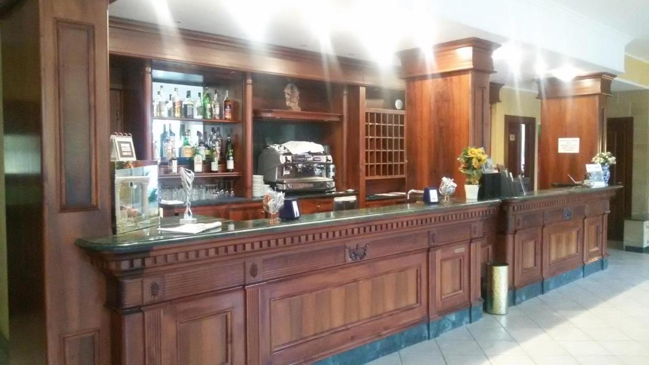 Hotel Salus Salice Terme Bagian luar foto