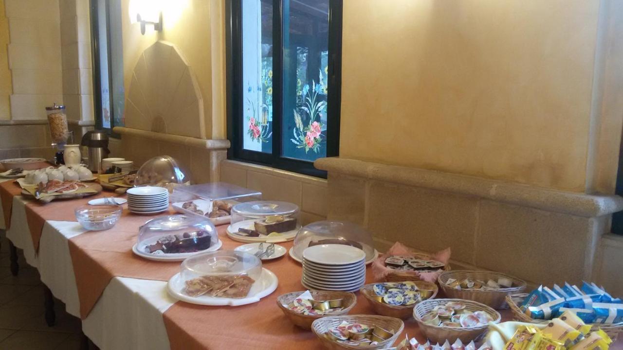Hotel Salus Salice Terme Bagian luar foto
