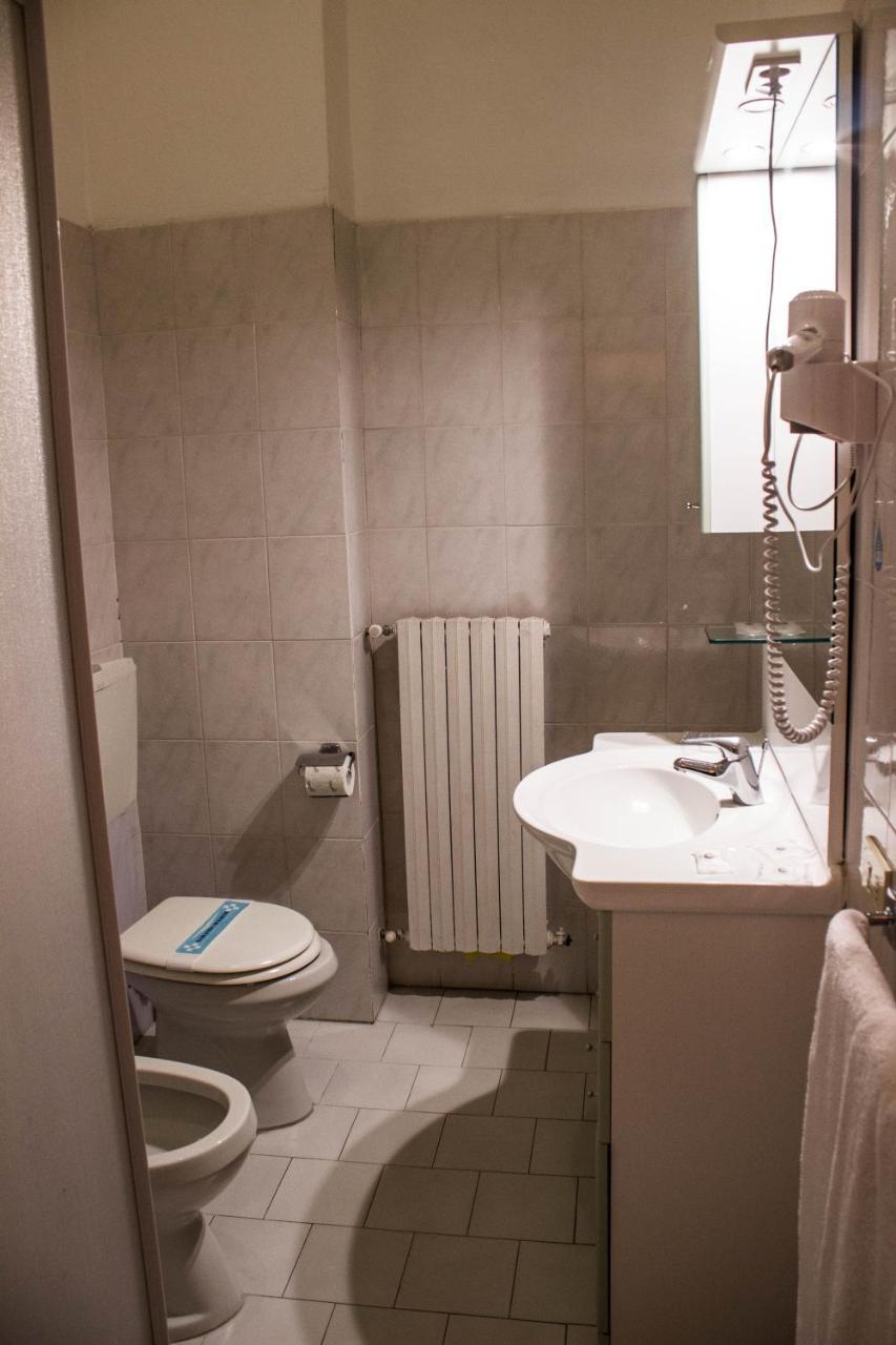 Hotel Salus Salice Terme Bagian luar foto