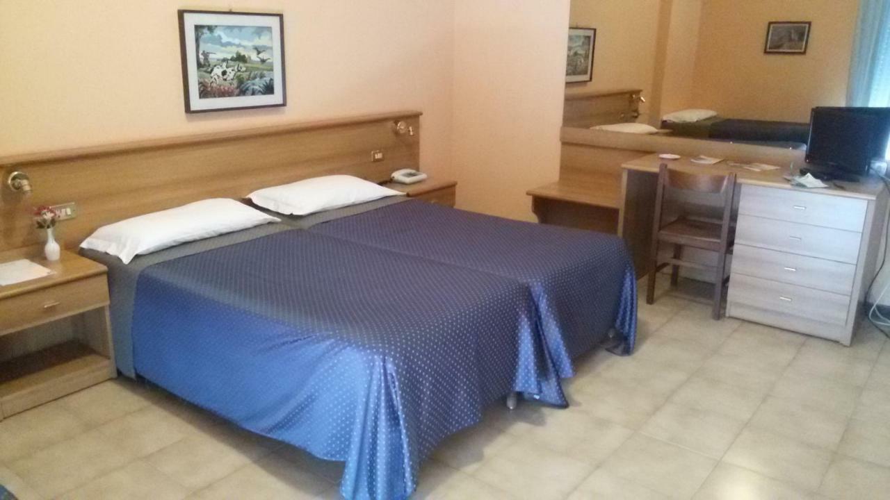 Hotel Salus Salice Terme Bagian luar foto