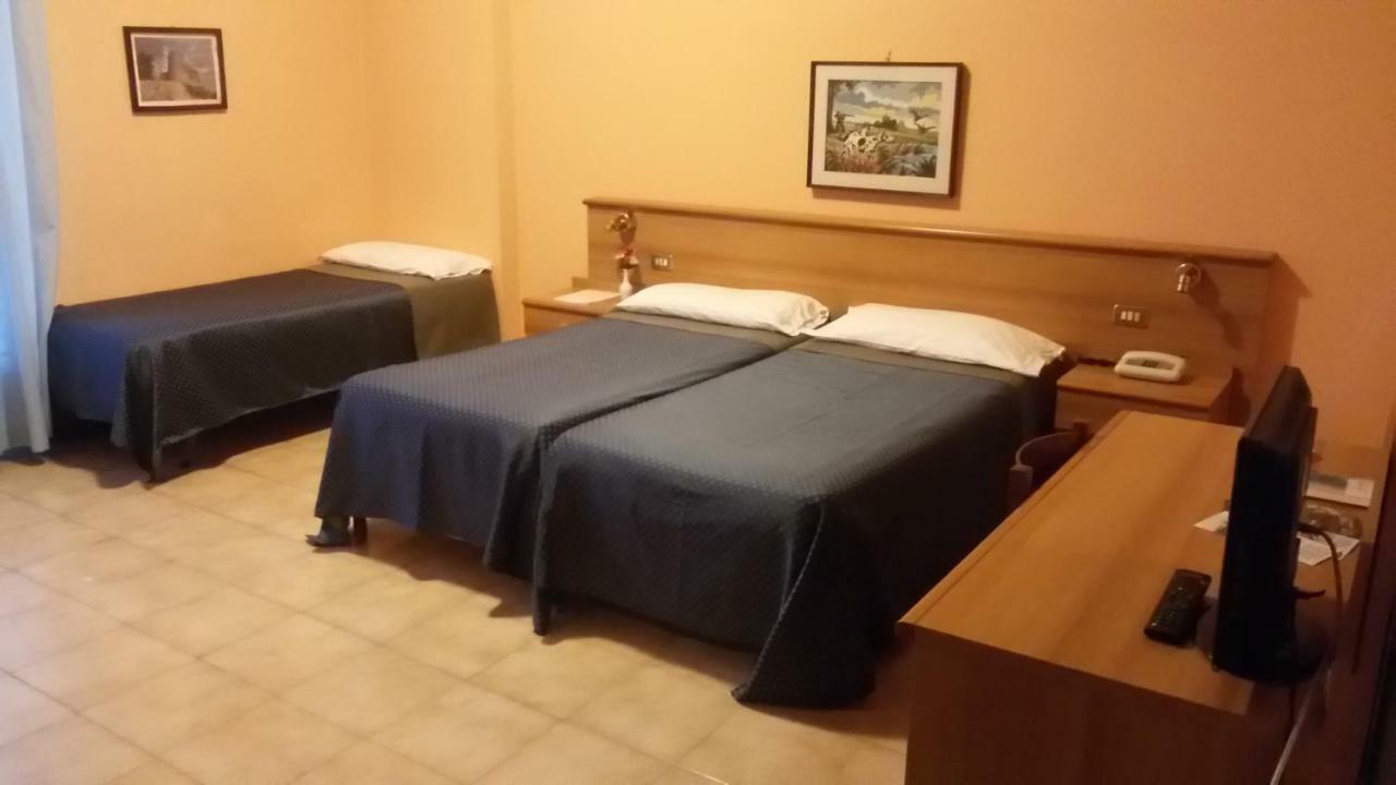 Hotel Salus Salice Terme Bagian luar foto