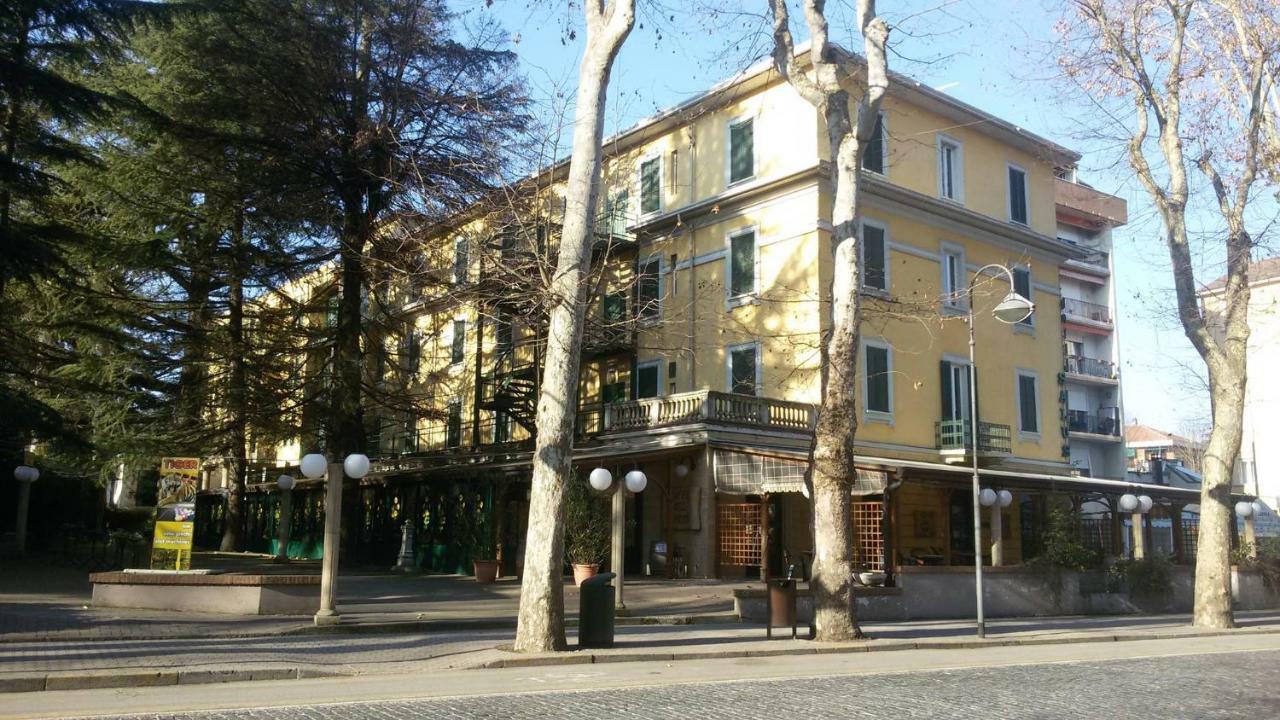 Hotel Salus Salice Terme Bagian luar foto